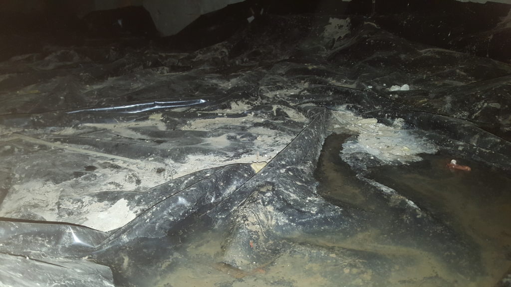 What is a Crawl Space, water in crawl space, water under home, portland crawl space, vancouver crawl space, 